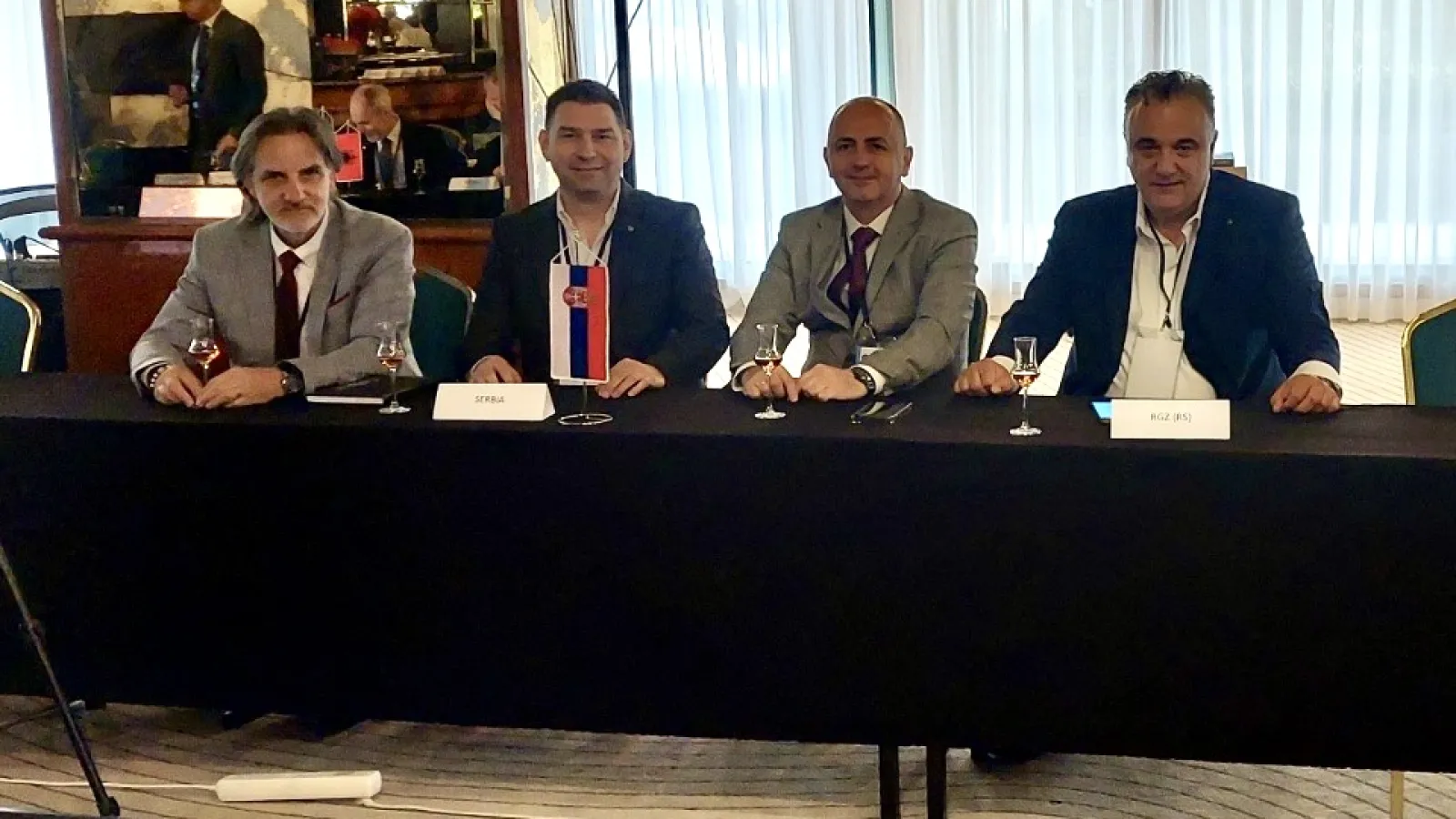 ПРЕДСТАВНИЦИ УГОС 